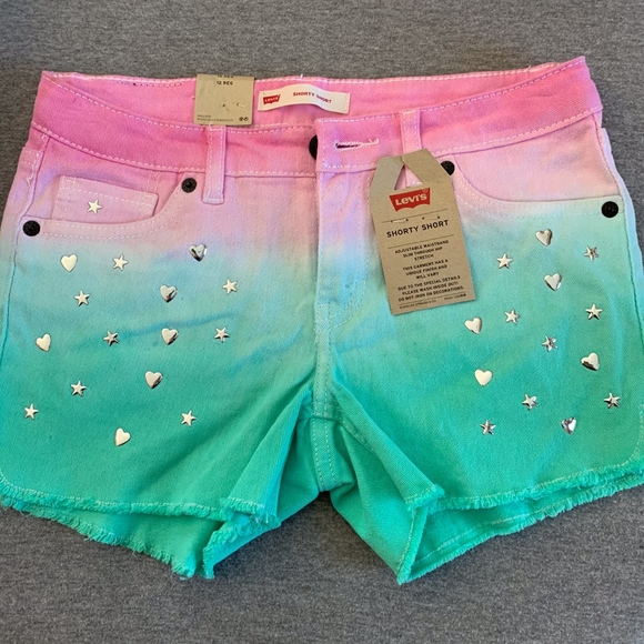 Levi's Other - Levi’s Girls shorty short pink and green